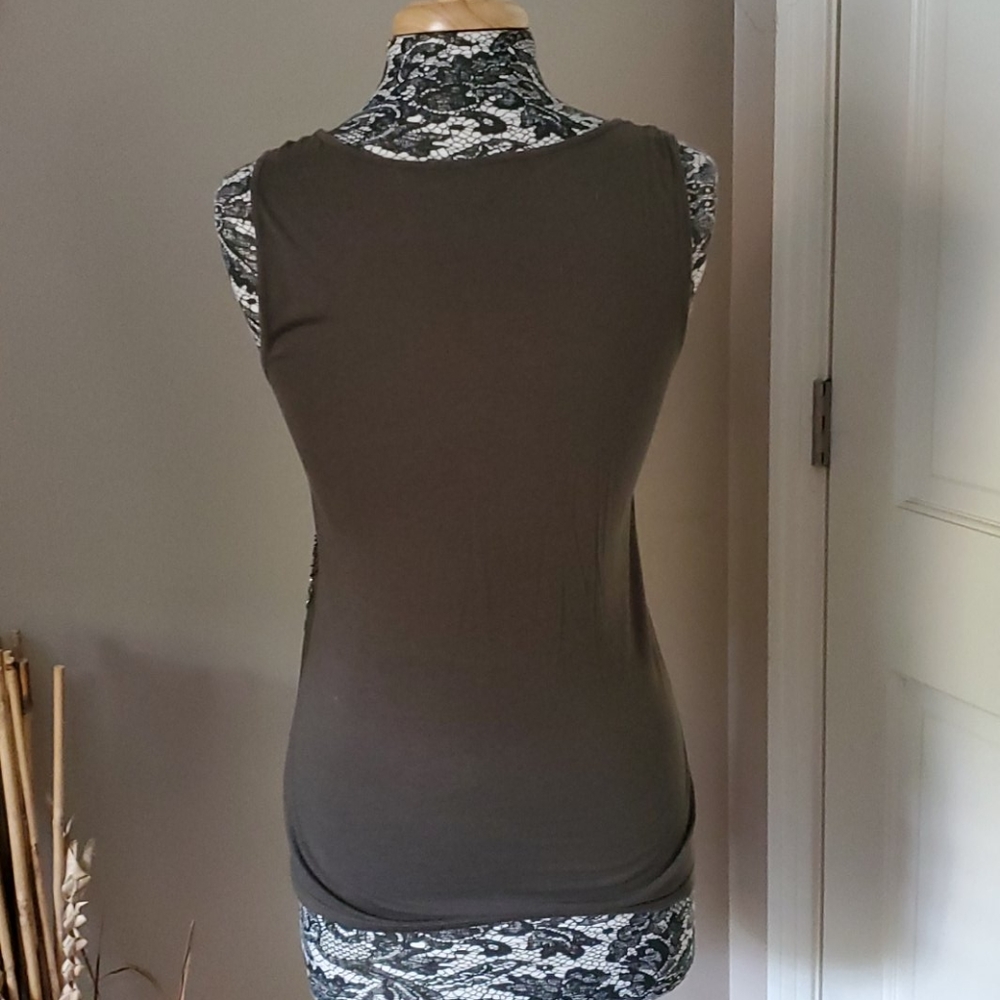 Vince Camuto embellished tank - Picture 3 of 3